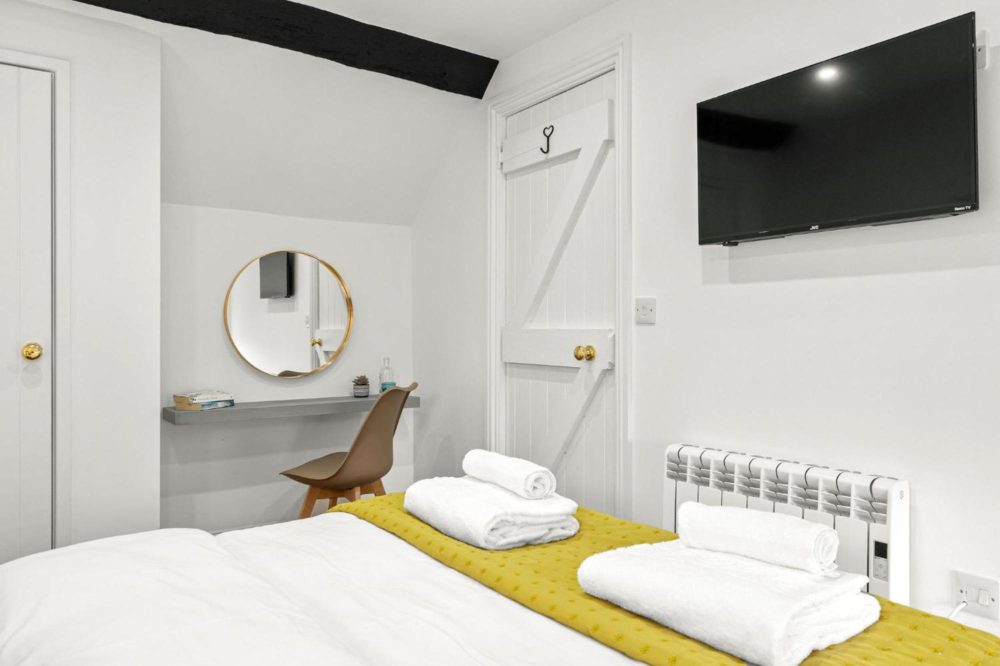 Bell Cottage By Ludlow Castle With Onsite Parking Extérieur photo